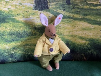 Felt Male Rabbit - Image 2