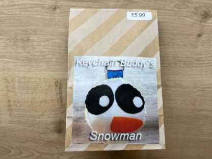 Make Your Own Keychain Buddy Snowman.