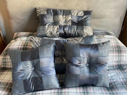Cushion Set Silver Grey